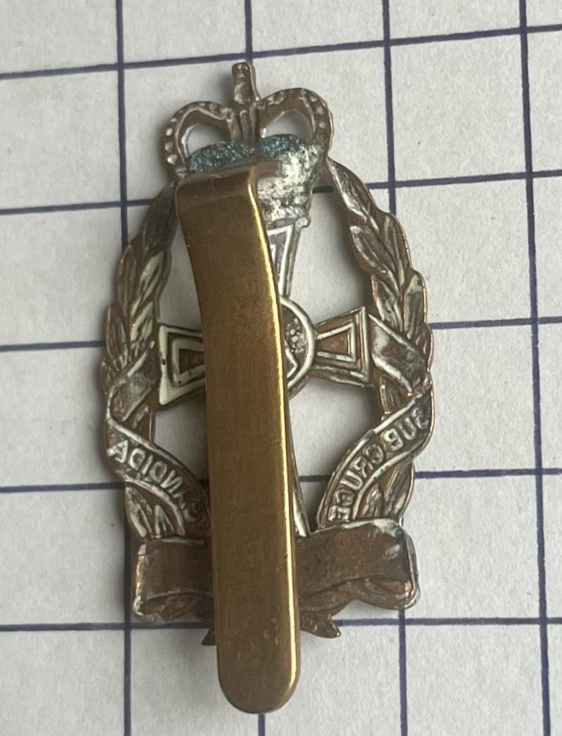 Post 1953 Queen Alexandra's Royal Army Nursing Corps (QARANC) Other Ranks Bi-Metal Cap Badge
