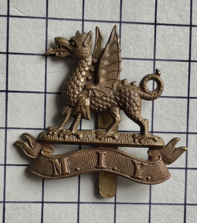 c1901-08 Montgomeryshire Imperial Yeomanry (MIY) Welsh Brass Cap Badge
